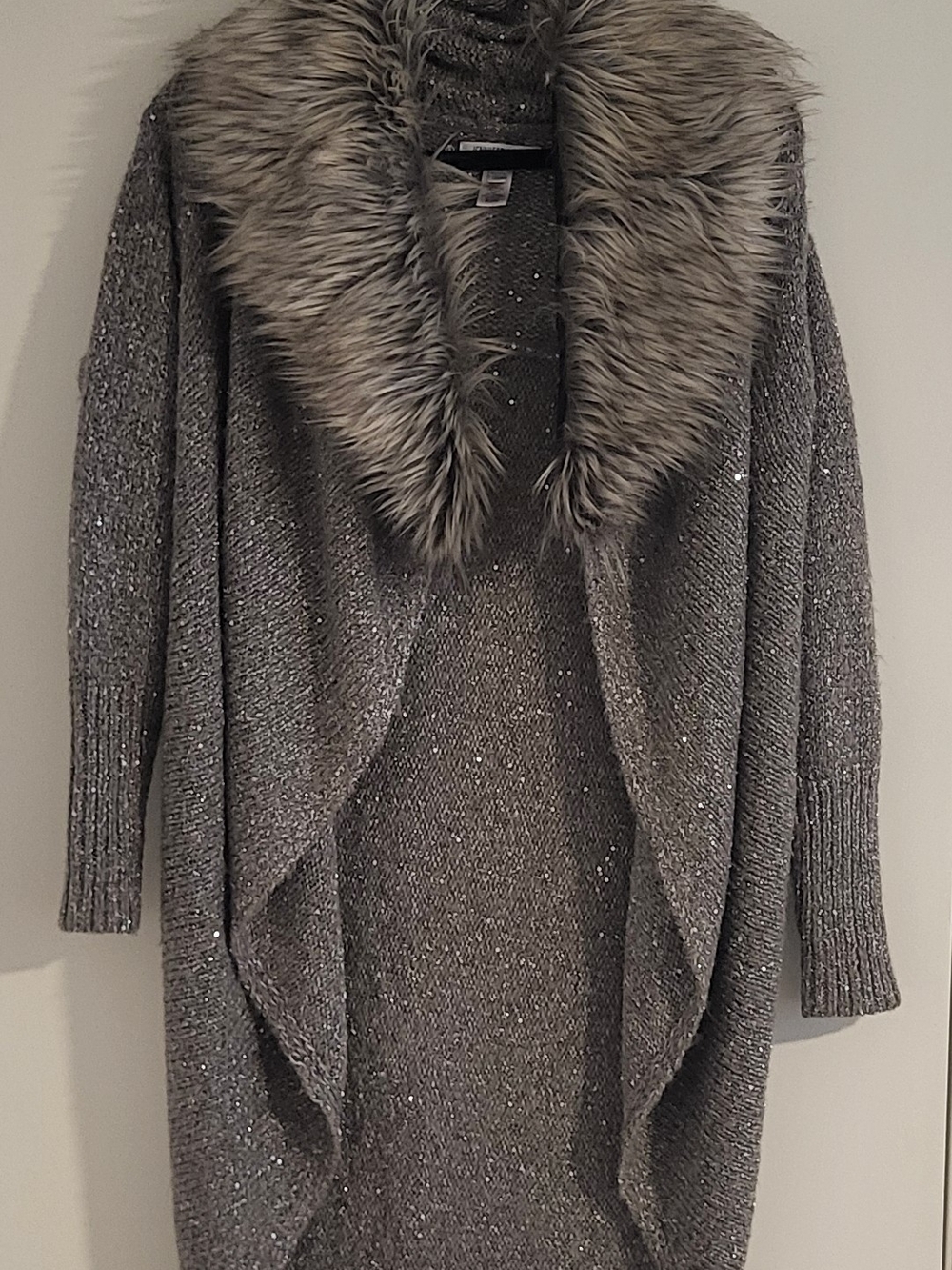 Jennifer Lopez Gray Sparkle Open Cardigan with Romovable Faux Fur Collar